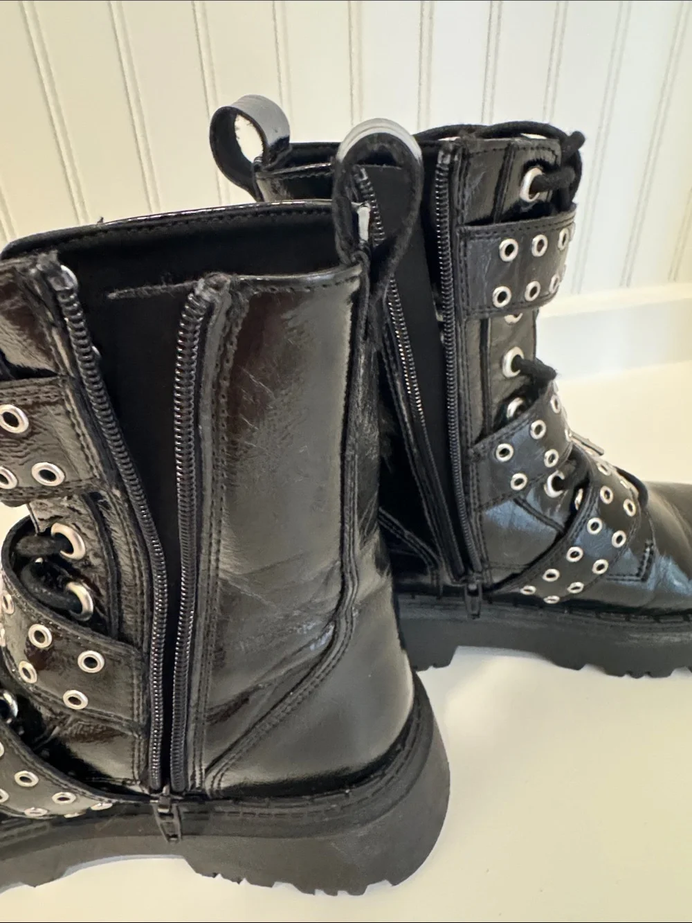 Zara chunky combat